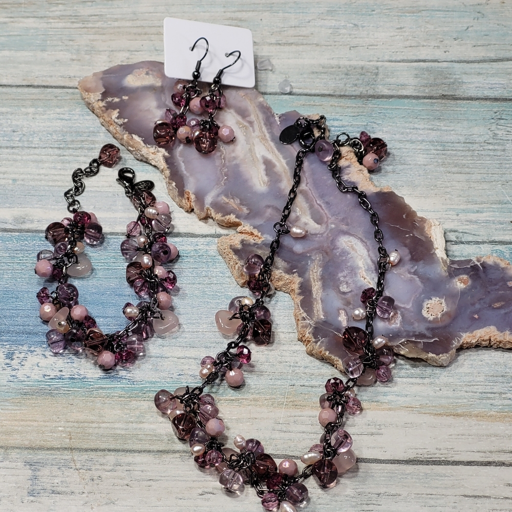 Premier Design Christie Necklace,Bracelet and Earrings Set.